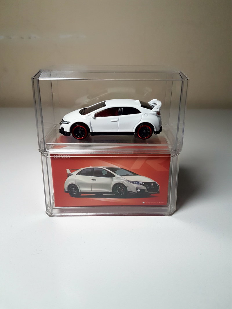 The box comes from an aftermarket reboxed Tomica Cool Drive I bought just for the box.
